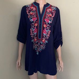 Luna Moon Embroidered long sleeves  Tunic NWT S